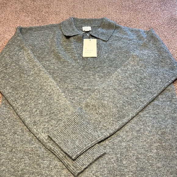 Women’s Gray Open-Collar Sweater Size XS - Picture 2 of 10